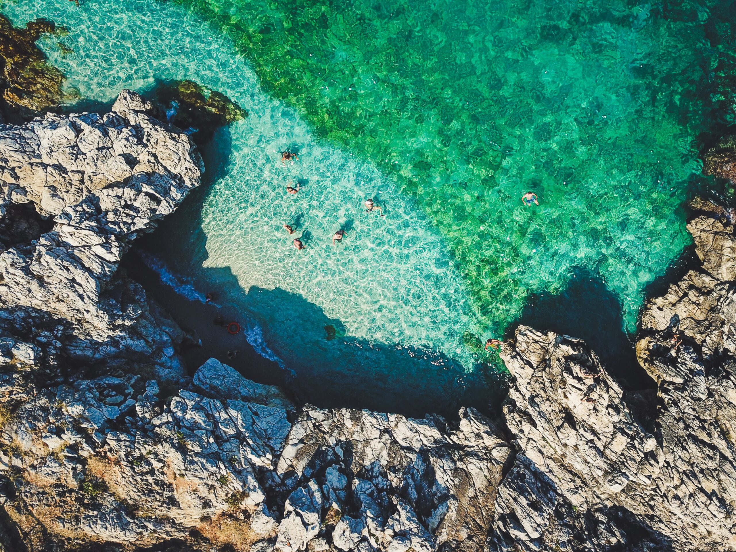 diego-gennaro-Mz6T330_NTg-unsplash